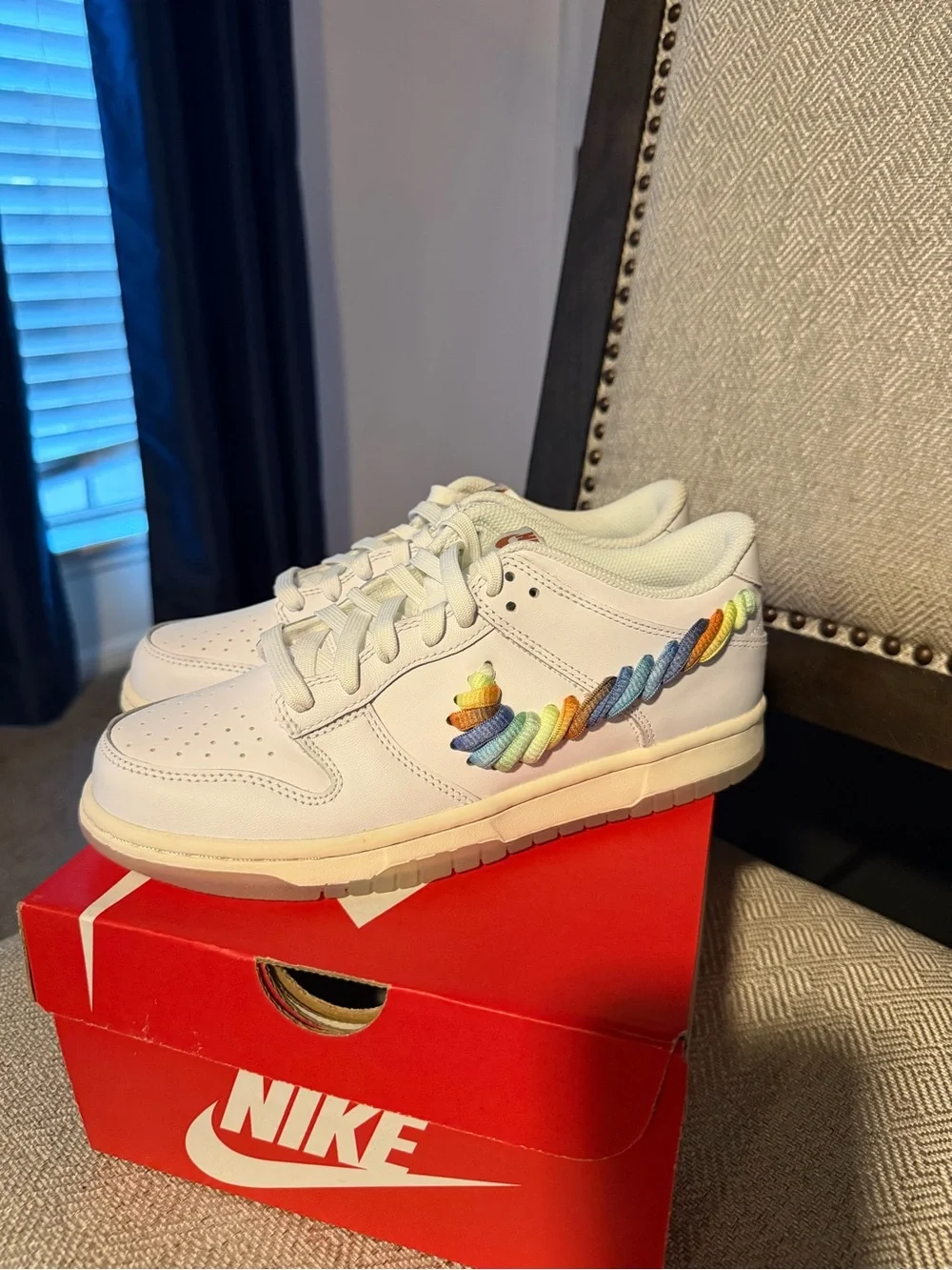 Nike Kids White Low-Top Sneakers with Rainbow Embroidered Swoosh size 6.5Y